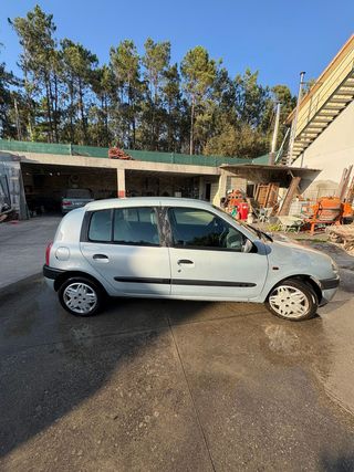 Renault Clio de 1.2 de 06/2000
