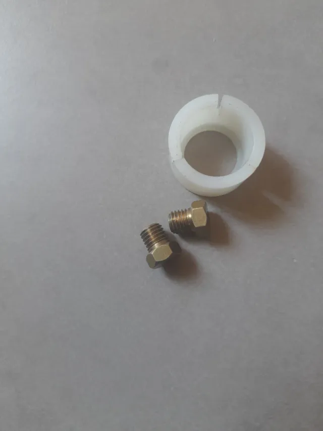 2 chicles 25 y 30 serie 200 y casquillo