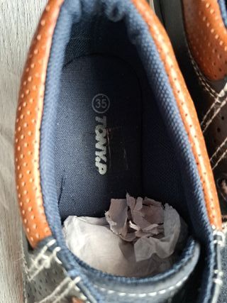 Zapatos niño azul y marrón