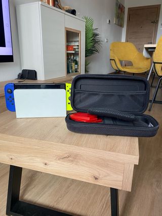 Nintendo Switch OLED Azul y Verde