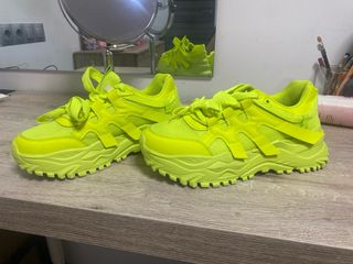 Zapatillas deportivas verde neón
