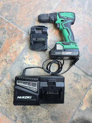 Atornillador percutor Hikoki DV18DD Brushless