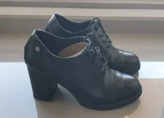 Zapatos negros de vestir