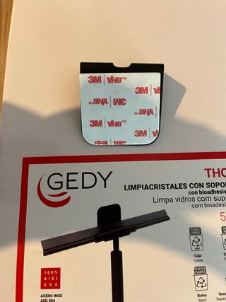 Espátula para limpiacristales con soporte de pega