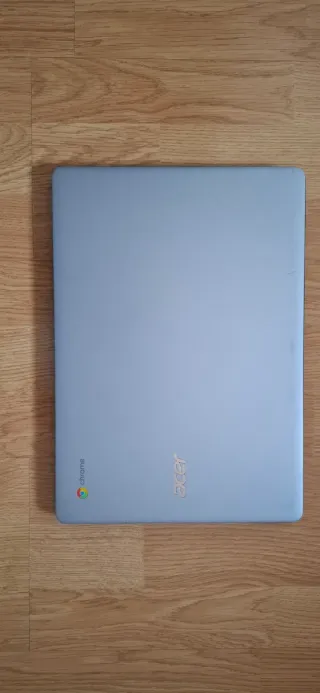 Acer Chromebook Gris/Plata con Funda y Cargador