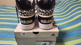 Botas Adidas Mujer Talla 39 Hoops 3. 0 Mind W