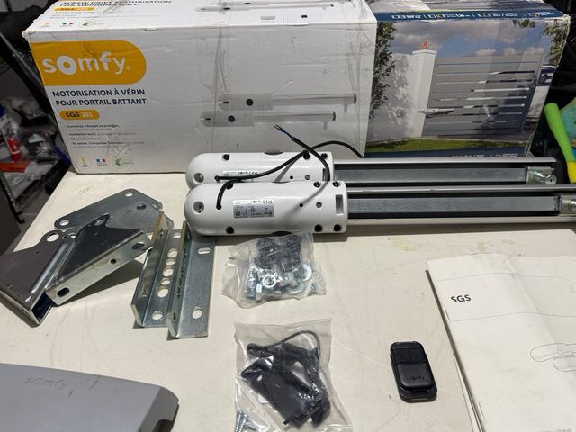 Motor para portal batiente Somfy