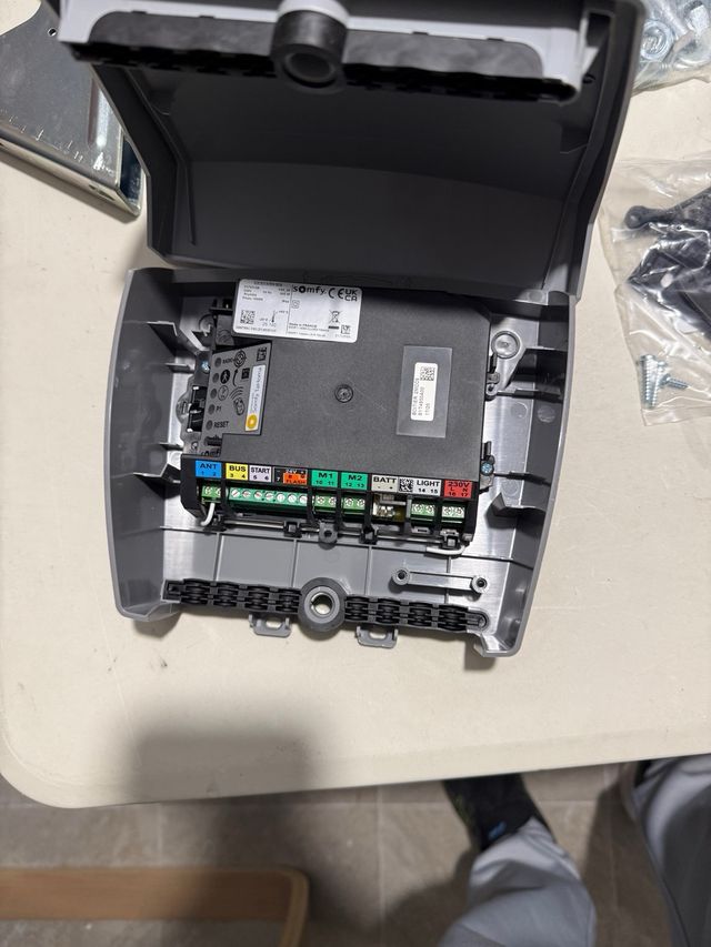 Motor para portal batiente Somfy