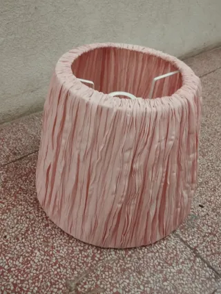 Pantalla lámpara rosa tela plisada