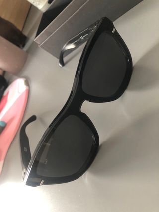 Gafas de sol Hawkers negras y grises