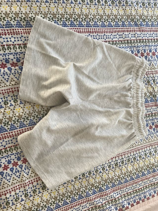 Pantalón corto deportivo Jack & Jones gris