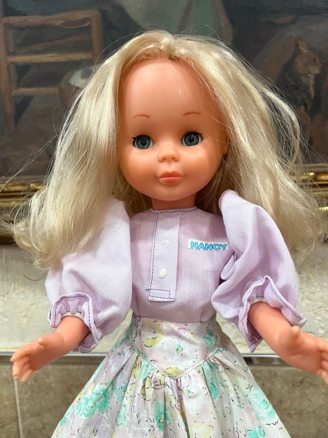 Nancy antigua muñeca rubia