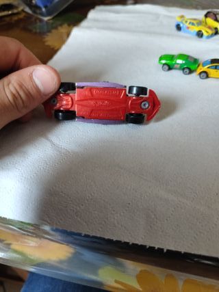 Hot Wheels Viola/Rosso Ottime Condizioni