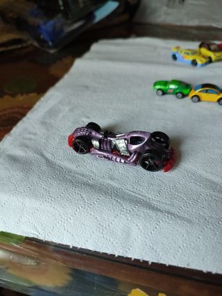 Hot Wheels Viola/Rosso Ottime Condizioni