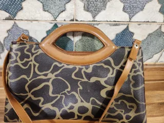 Bolso Negro y Marrón
