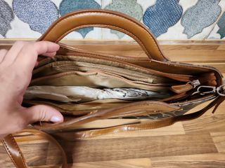 Bolso Negro y Marrón