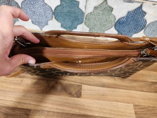 Bolso Negro y Marrón