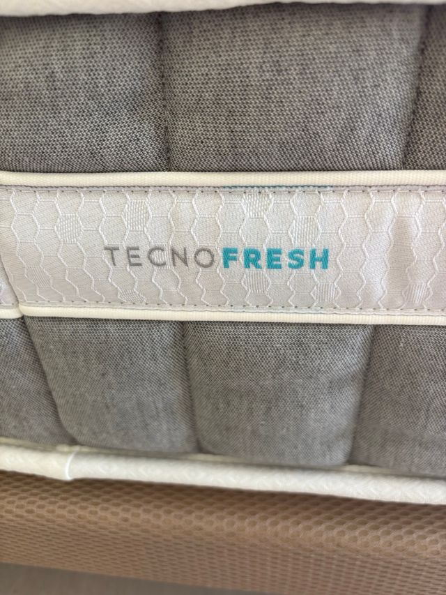 Colchón viscoelástico + base