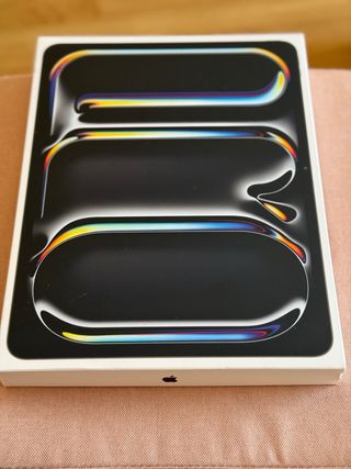 Caja iPad Pro 13