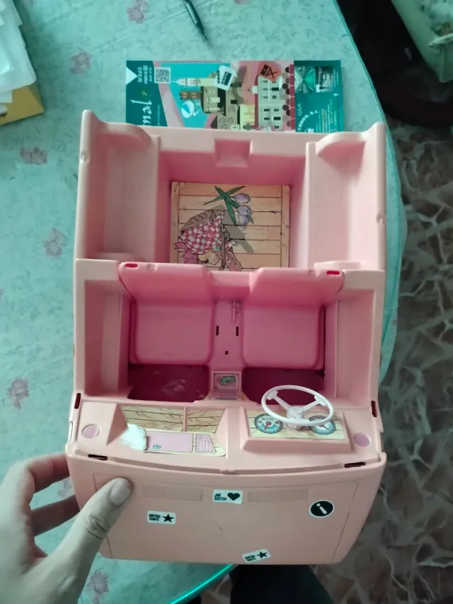 Auto convertibile rosa Barbie