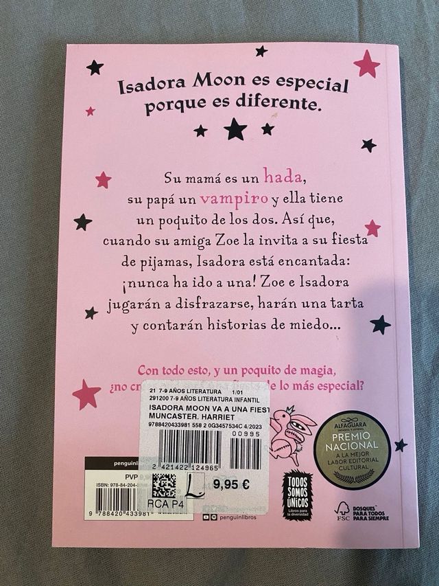 Isadora Moon va a una fiesta de pijamas / Isado...