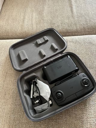Telecomando DJI e accessori per droni