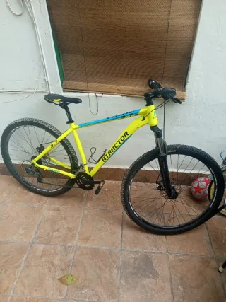 Bicicleta Atractor Trail Amarilla