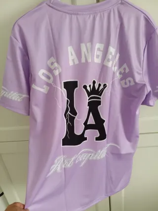 Camiseta LA Morada Nueva