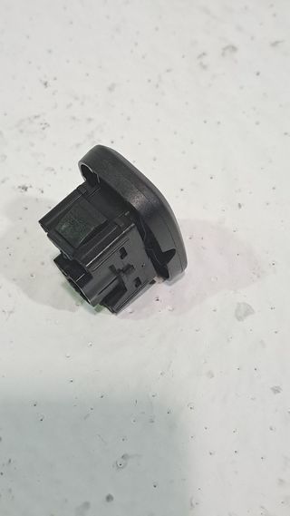 MANDO ELEVALUNAS DELANTERO DERECHO FIAT PANDA (319) (2)