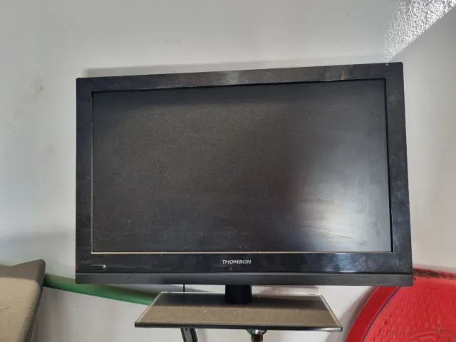 Thomson 24 TV Preto