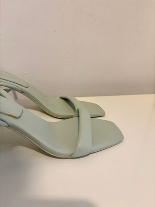 Sandalia tacón verde menta talla 37