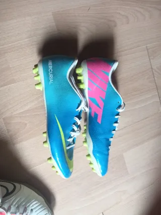 Zapatillas de fútbol Nike Mercurial talla 40