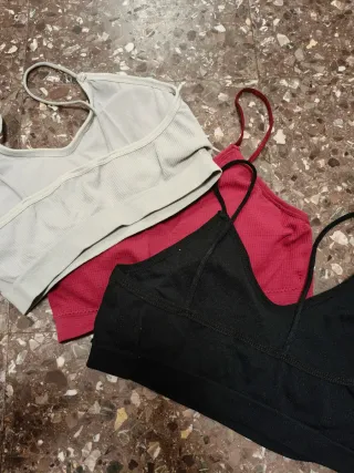 3 Tops Deportivos Mujer (Negro, Gris, Rojo)