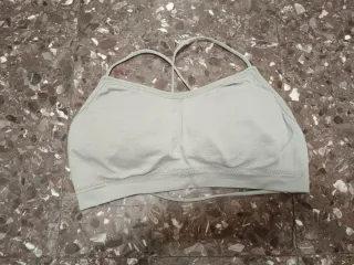 3 Tops Deportivos Mujer (Negro, Gris, Rojo)