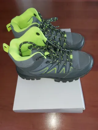 Botas de Montaña Niños Talla 35