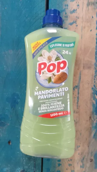 Detergente per pavimenti