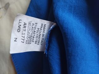 Blusa de encaje azul talla L