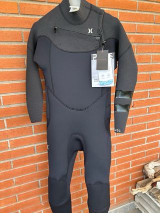 Neopreno Hurley Hombre 4/3mm Zip
Talla S