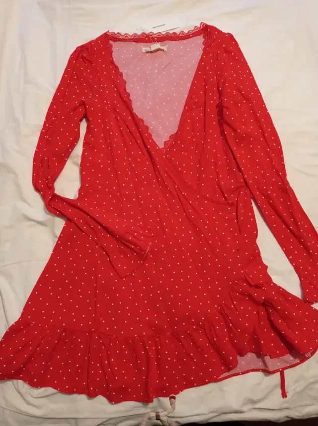 Vestido rojo lunares S Urban Outfitters