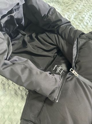 Chaqueta acolchada negra Mango