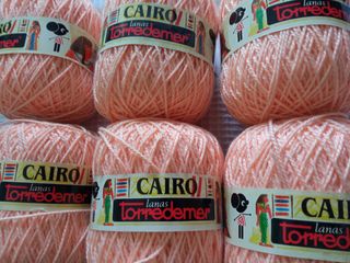 6 ovillos lana rosa claro
