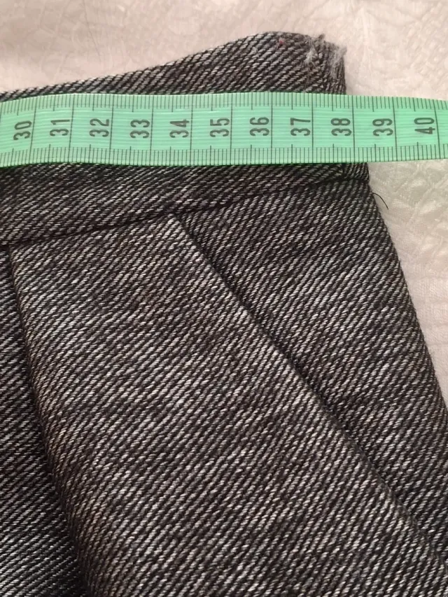 Elegante falda de Carolina Herrera