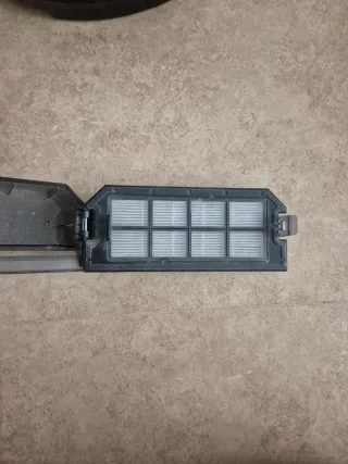 Depósito Mixto Conga 1390.
El filtro Hepa es nuevo