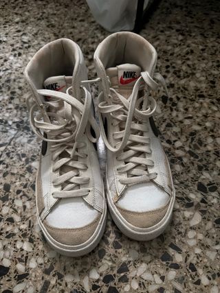 Zapatillas Nike Blazer Beige/Blanco Talla 42