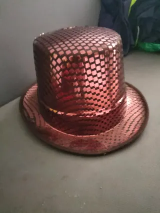 Sombrero de fiesta burdeos brillante