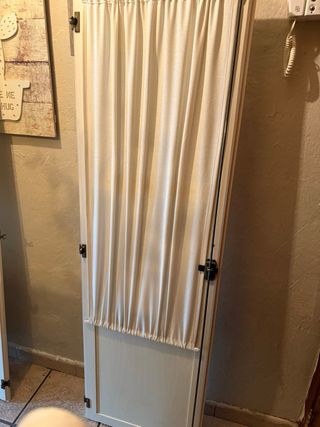 Puertas de mueble de madera con cristal