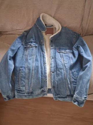 Cazadora vaquera Levi's borreguito