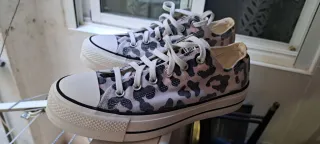 Zapatillas Converse Animal Print Beige y Rosa