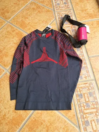 Camiseta deportiva Kalenji y  porta botella agua, 