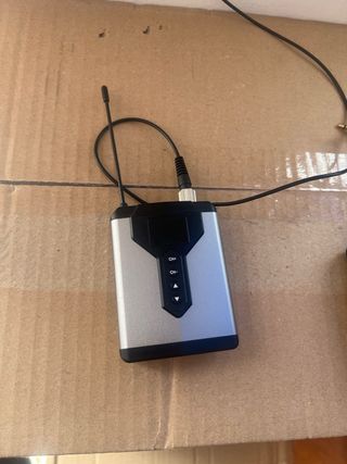 Micrófono Inalámbrico UHF con Receptor